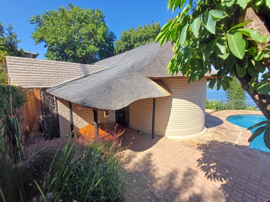 2 Bedroom Property for Sale in Kosmos North West